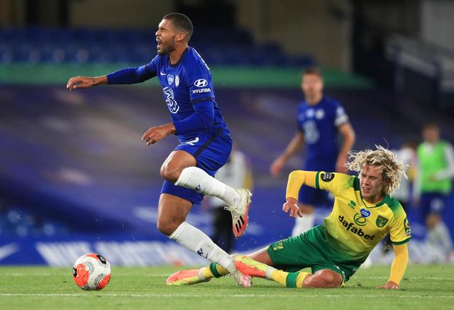 足球半场休 足球半场休